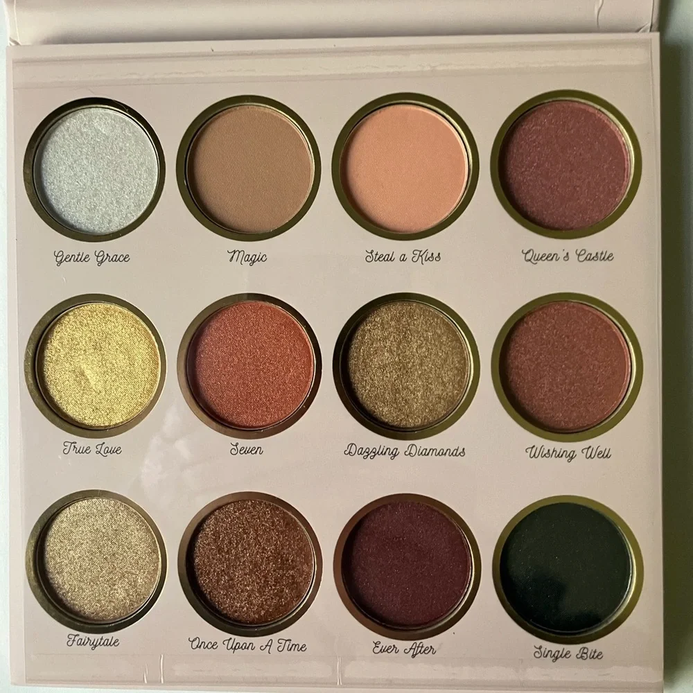 Disney's Snow White And Seven Dwarfs Shadow Palette